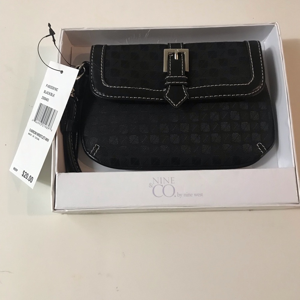 Wristlet